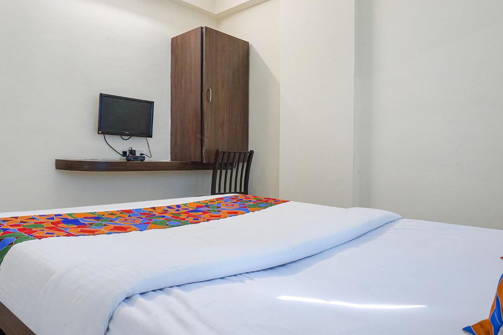 Fabhotel Gokul Lodge Gorhe Khurd Exterior foto